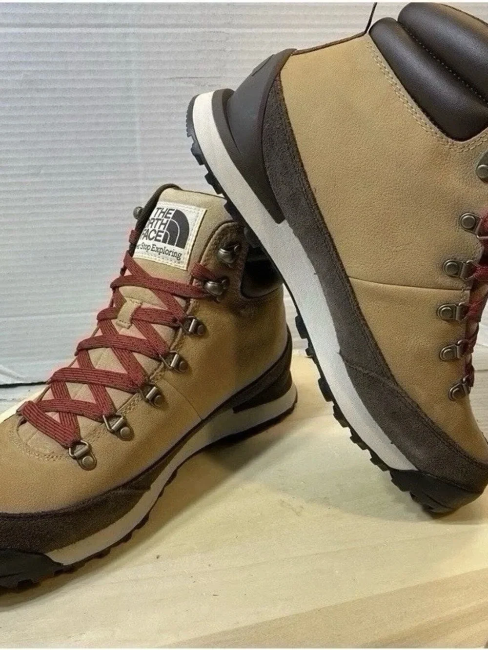 The North Face Back-To-Berkeley IV Leather Waterproof Boots (Style: NF0A817Q).